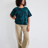 Studio Tee - Dottie in Faded Black & Evergreen
