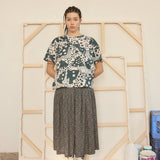 Studio Tee - Dottie in Faded Black & Natural